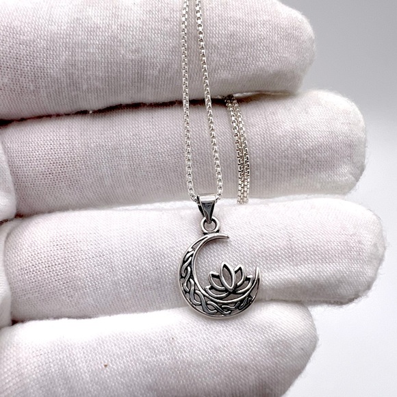 .925 Sterling Silver Moon and Lotus Flower Necklace - Picture 4 of 16